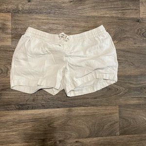 Linen elastic waist shorts